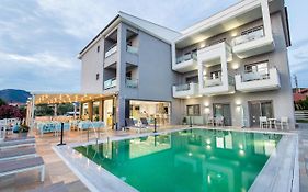Patiras Deluxe B&B